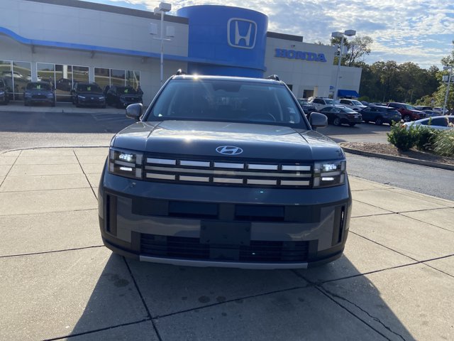Used 2025 Hyundai Santa Fe SEL FWD image 4