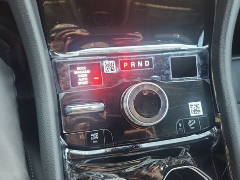 New 2022 Jeep Grand Cherokee Limited 4xe image 23