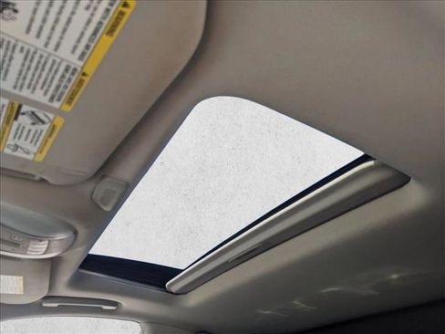 Used 2019 INFINITI QX60 Luxe w/ Essential Package image 17