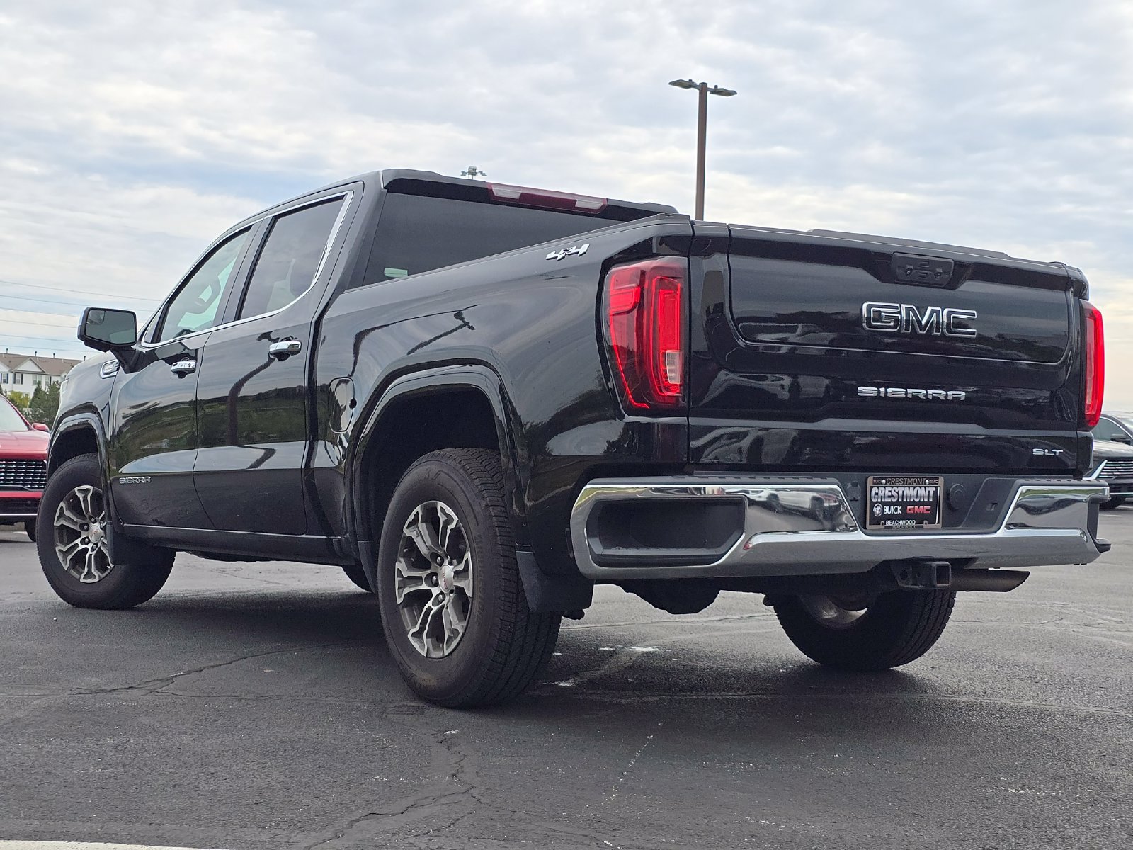 Used 2022 GMC Sierra 1500 SLT w/ SLT Convenience Package AWD/4WD image 9