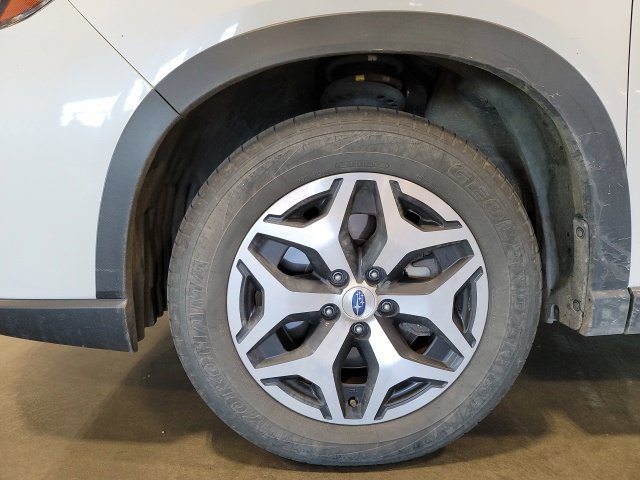 Used 2021 Subaru Forester Premium AWD/4WD image 12