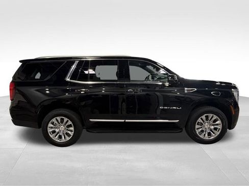 Used 2025 GMC Yukon Denali AWD/4WD image 4