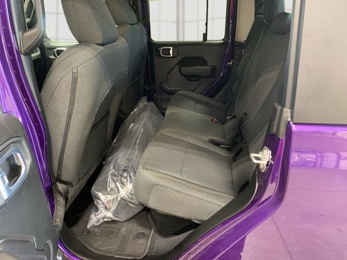 New 2026 Jeep Gladiator Sport image 10