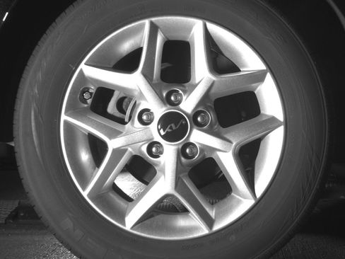 Used 2025 Kia Soul LX w/ LX Technology Package FWD image 18