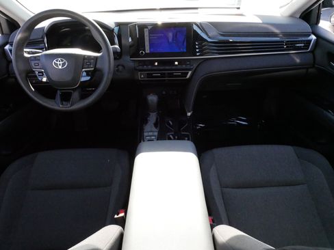 Certified 2025 Toyota Camry LE w/ Convenience Package image 9
