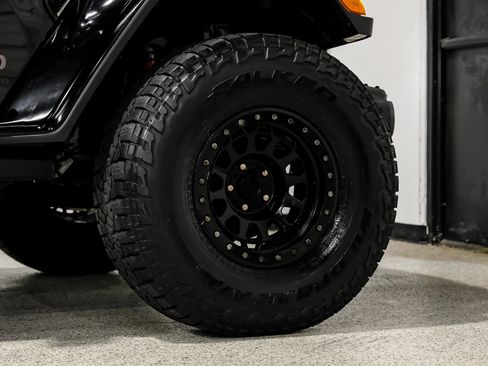 Used 2020 Jeep Gladiator Rubicon w/ Dual Top Group AWD/4WD image 64