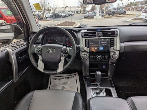 Used 2022 Toyota 4Runner SR5 Premium w/ Moonroof Package image 11