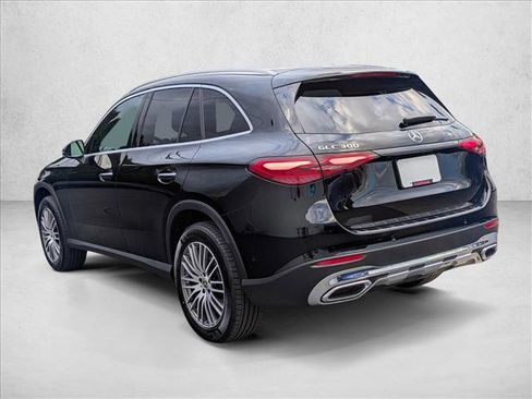 Certified 2025 Mercedes-Benz GLC 300 image 11