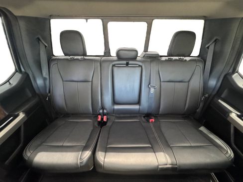 Used 2020 Ford F150 Lariat w/ Equipment Group 502A Luxury AWD/4WD image 18