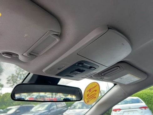 Used 2024 Toyota Camry SE FWD image 30