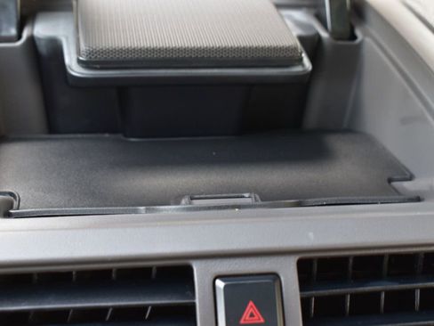 Used 2012 Ford Fusion SEL image 32