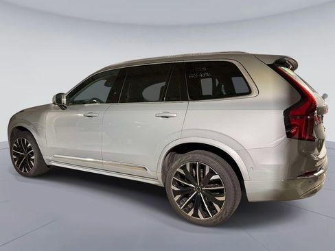 Used 2025 Volvo XC90 B6 Plus AWD/4WD image 4