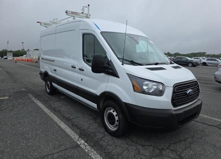 Used 2019 Ford Transit 250 148 Medium Roof RWD image 17