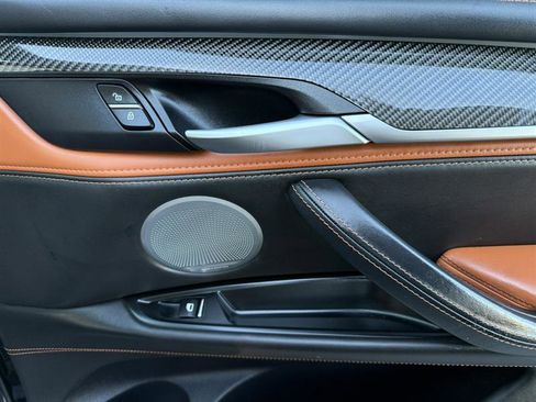 Used 2017 BMW X5 M image 16