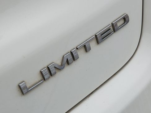 Used 2019 Jeep Compass Limited AWD/4WD image 12