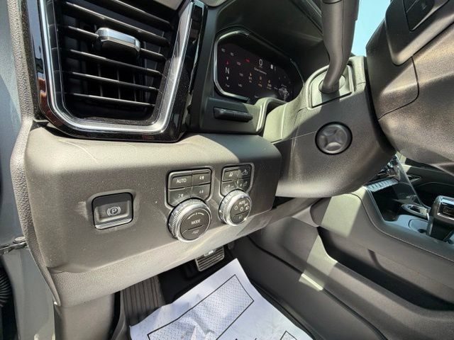 New 2026 GMC Sierra 1500 Denali w/ Denali Reserve Package AWD/4WD image 9