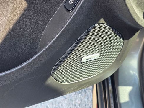 Used 2016 Chevrolet Volt Premier w/ Driver Confidence Package image 15