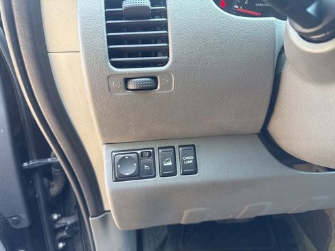 Used 2017 Nissan Frontier SV AWD/4WD image 17