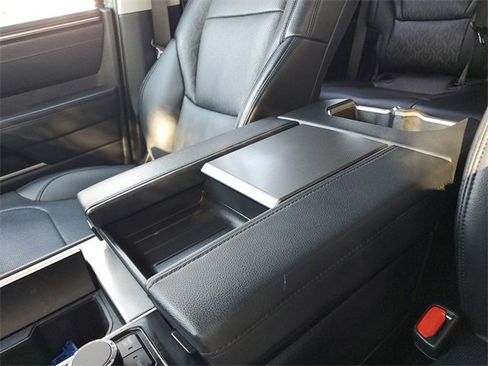 Used 2023 Toyota Sequoia Limited image 28