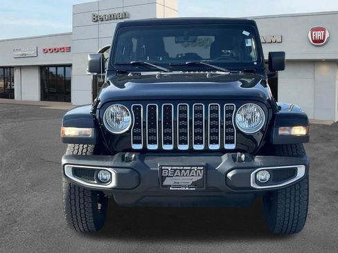 Used 2022 Jeep Wrangler Unlimited Sahara w/ Cold Weather Group AWD/4WD image 2