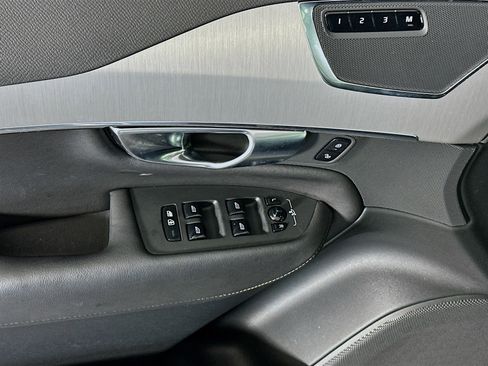 Used 2025 Volvo XC90 B5 Core image 15