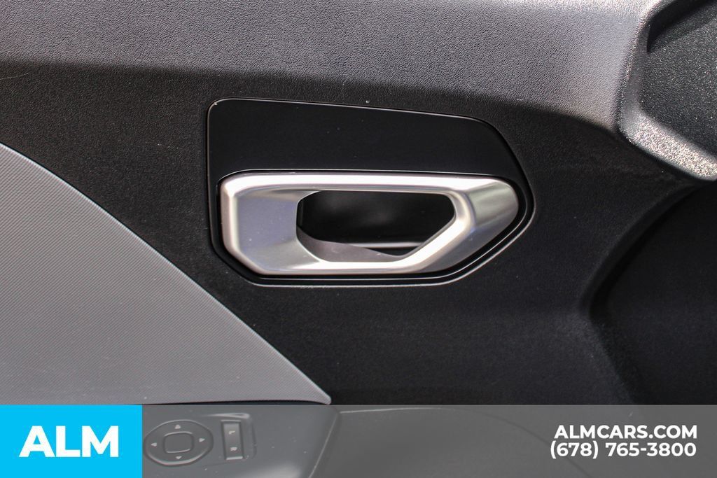 Used 2025 Kia K4 FWD image 36