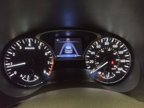 Used 2017 Nissan Pathfinder S image 23