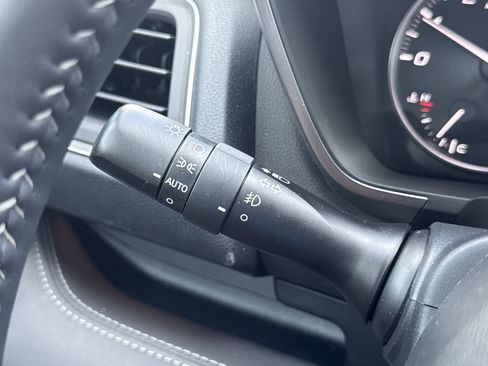 Certified 2025 Subaru Ascent Touring AWD/4WD image 16