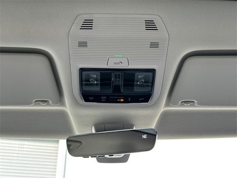 New 2025 Volkswagen ID. Buzz 1st Edition image 35