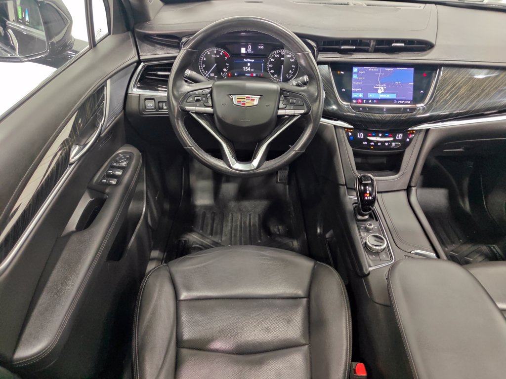 Used 2020 Cadillac XT6 Premium Luxury AWD/4WD image 4