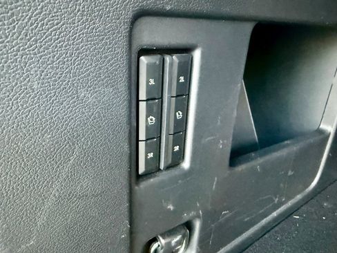 Used 2023 Lincoln Navigator Reserve image 15