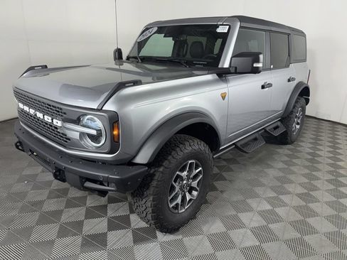 Used 2024 Ford Bronco Badlands AWD/4WD image 5