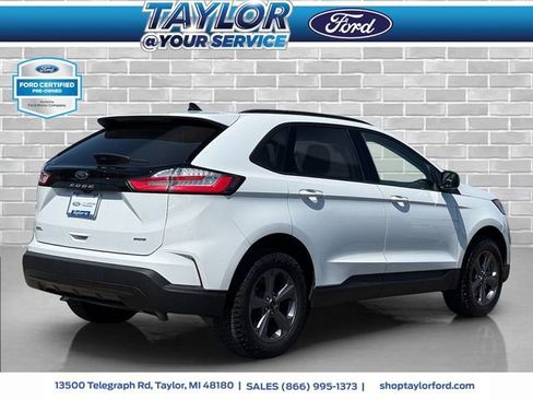 Certified 2023 Ford Edge SEL w/ Sport Appearance Package image 3