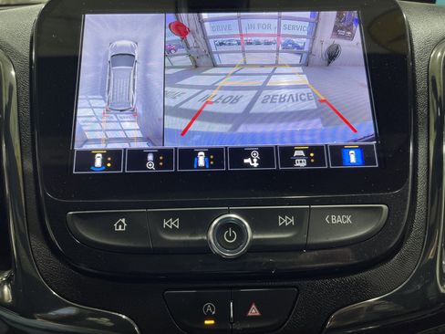 Used 2024 Chevrolet Equinox Premier AWD/4WD image 25