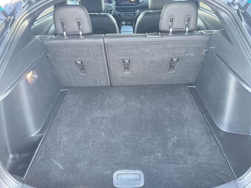 Used 2025 Buick Envista Sport Touring image 31