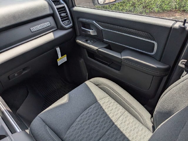 New 2026 RAM 3500 Big Horn AWD/4WD image 18