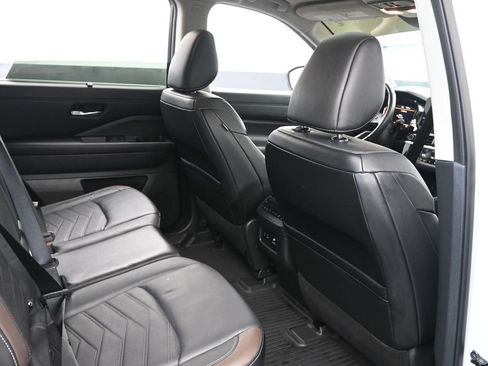 Used 2022 Nissan Pathfinder Platinum w/ Cargo Package image 19