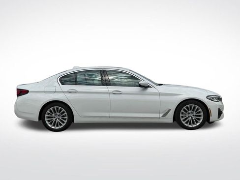 Used 2022 BMW 530i xDrive w/ Convenience Package AWD/4WD image 2