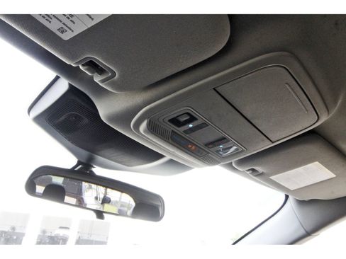Used 2023 Ford Explorer XLT RWD image 25