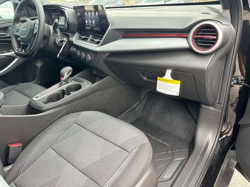 New 2026 Chevrolet Trax RS w/ Sunroof Package image 12