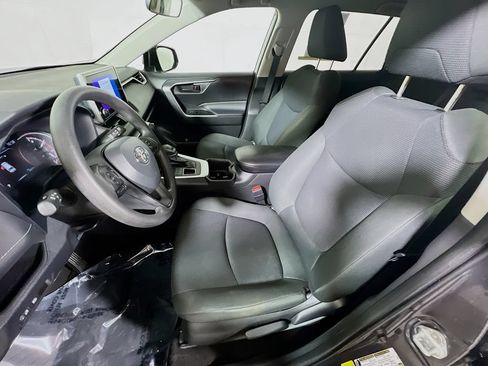 Certified 2024 Toyota RAV4 LE AWD/4WD image 18