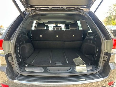 Used 2017 Jeep Grand Cherokee Limited AWD/4WD image 15