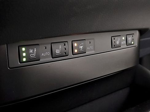 Used 2025 Lexus ES 350 350 w/ Premium Package image 29