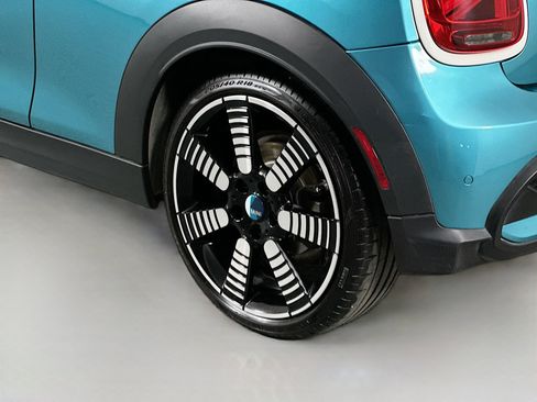 Used 2024 MINI Cooper S w/ Seaside Edition image 10