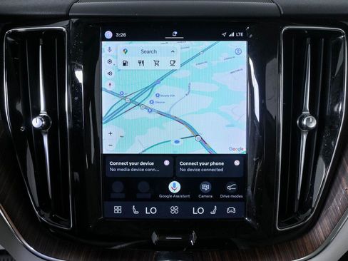 Certified 2022 Volvo XC60 B5 Momentum w/ Protection Package AWD/4WD image 14