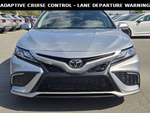 Used 2023 Toyota Camry XSE FWD image 2