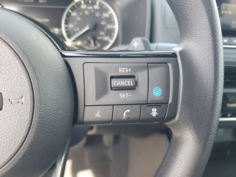 Certified 2023 Nissan Rogue SV image 18