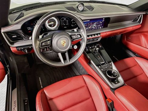 Certified 2024 Porsche 911 Carrera RWD image 4