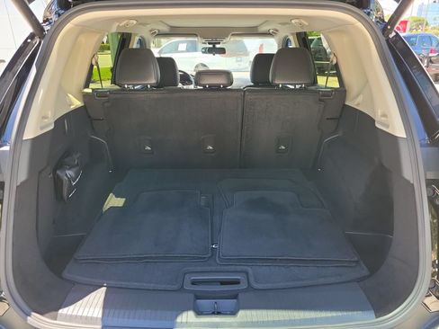 Certified 2023 Nissan Rogue SV w/ SV Premium B Package FWD image 13