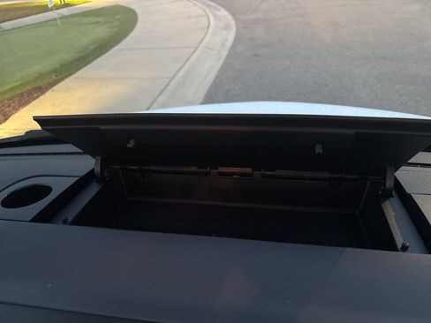 Used 2023 Mercedes-Benz Sprinter 144 Cargo image 26